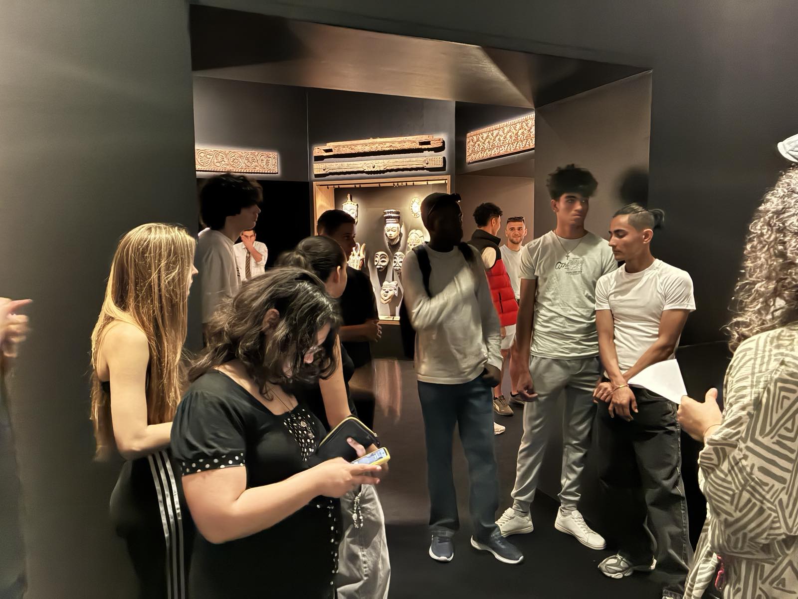 IMG-214d475229df881d82b668a2b9e79b8f-V